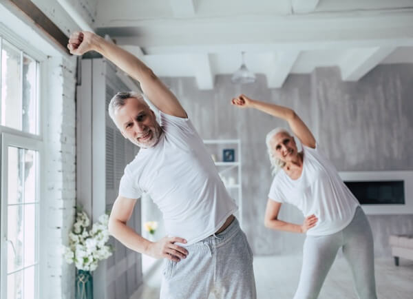 Krachttraining online voor 60plussers Online sporten voor senioren en ouderen tegen krachtverlies en behoud van vitaliteit